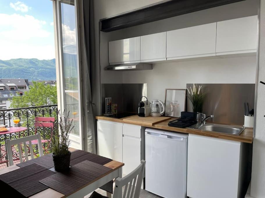 Apartment Cosy, Hyper Centre D'aix, Vue Montagnes, Proche Thermes *